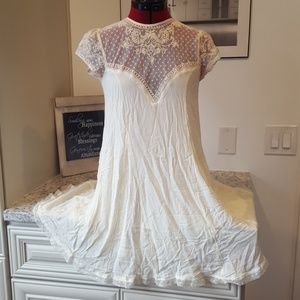Gourgous, ventiage looking dress